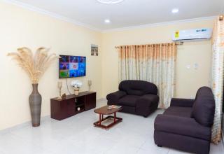 Beautiful, serene and relaxing, 3bd rm, 3 Guest - - 9