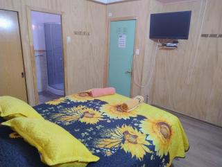 Hostal y Residencial El Mundial - Puerto Natales - 0