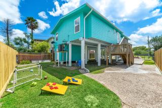 Nr Beach Pier Oasis Game Tables Yard Bbq - Galveston - 6