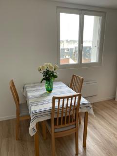 Place Morny, 2 rooms brand new, up to 4 guests - Deauville - 9