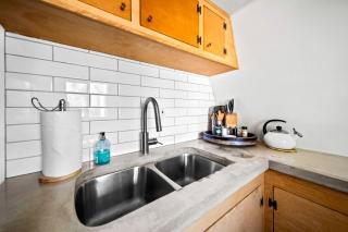 Cozy Modern Remodeled A-Frame with Grills & Deck - Heber - 3