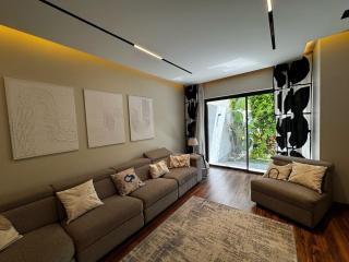 Elite Lake View Residence - 7