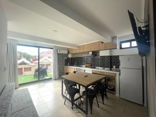 Vivisierras, Piso 3 frente al lago, centro Villa Carlos Paz, 2 dormitorios, 2 baños, pileta privada, premium - Villa Carlos Paz - 0