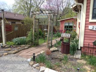 Betty Lous Garden - Nashville - 2