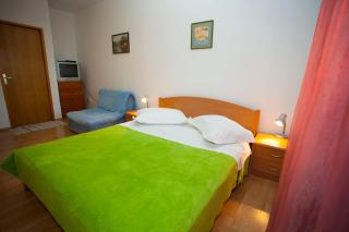 Apartments Mrnjica - 9