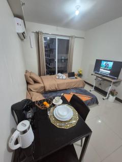 Studio with Poolview and Balcony - Lapu Lapu City - 2