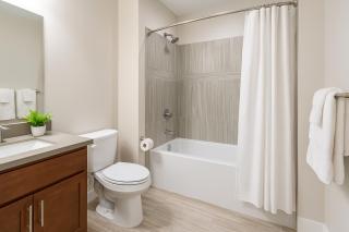 Modern Luxe Suite Rock Hall, Stadiums, Casino - 3