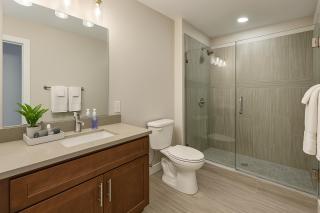 Modern Luxe Suite Rock Hall, Stadiums, Casino - 2