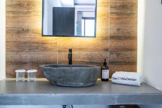 The R Villa Dempo - Modern, Private & Serviced - 9
