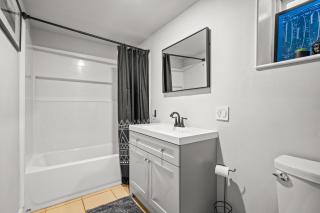 Condo - 2 min walk to beach - 4
