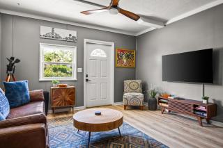 Condo - 2 min walk to beach - 9
