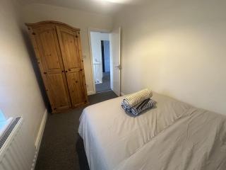 Garden View Room - Ellesmere Port - 6