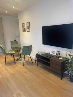 Elegant Central London Flat - Brand New & Fully Equipped - London - 4