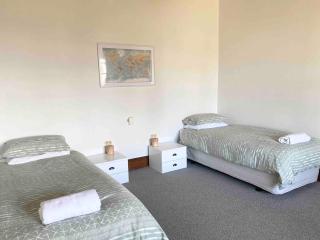 Big, beautiful villa - central Napier - Napier - 2