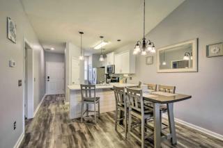 Modern and updated 2 BR Condo on Golf Course, Sleeps 6! - Myrtle Beach - 6