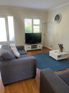 Poppies Lakeview Terrace - 2 Bedroom - Cams Wharf - 6
