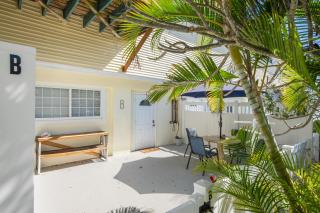 Condo - 2 min walk to beach - 3
