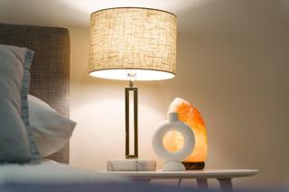 Chic City Apartment, Great Amenities and Location - 3