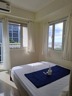 MOA, SMDC Good Stays - Shore 1 Unit 878 Tower C2 - Manila - 6