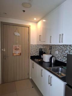 MOA, SMDC Good Stays - Shore 1 Unit 878 Tower C2 - Manila - 1