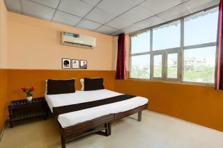 Hotel O Shri Krishna Guest House - Mahāmandir - 3