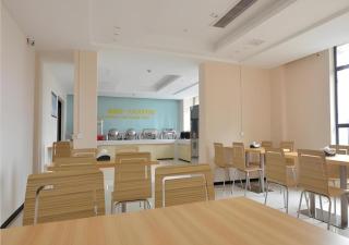 City Comfort Inn Huanggang Qichun Exhibition Center - Qichun - 4