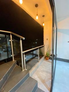 Casa con vista al lago y parqueo en la zona viva - San Pedro La Laguna - 4