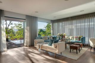 Villa Polaris by Hireavilla, 4BR with Private Heated Pool - 4