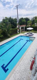 Casa con piscina privada - Melgar - 6