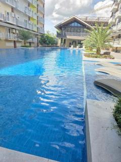Anya and Christof's Condo at Amani near Airport - Pusok - 6