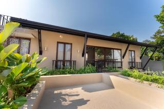 Lush Royale Villa Kotte with Pool & Gym - Sri Jayewardenepura Kotte - 4