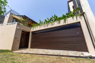 Lush Royale Villa Kotte with Pool & Gym - Sri Jayewardenepura Kotte - 6