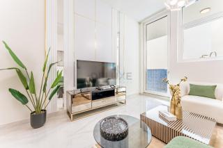 City Views 2BR and Assistant Room with Mini Private Pool in Balcony, Gemz by Danube, Al Furjan by Deluxe Holiday Homes - 7