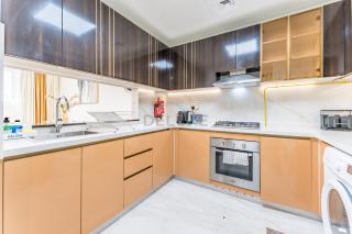 City Views 2BR and Assistant Room with Mini Private Pool in Balcony, Gemz by Danube, Al Furjan by Deluxe Holiday Homes - 1