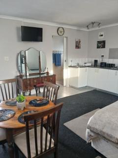 Cozy, self-catering Garden Flat - Kapstadt - 1