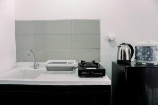 Comfort and Homey 2BR Belmont Residence Puri Apartment By Travelio - Jakarta - 5