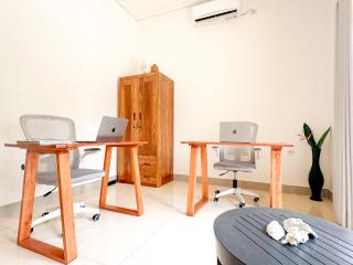 Private Villa with Pool, Office & King size bed - VILLA KANIA - Kuta Lombok - 6
