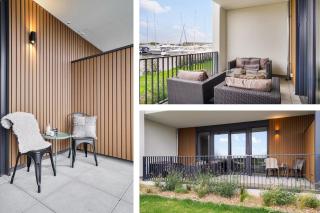 Uithaven 1B Kamperland, view of harbour - 9