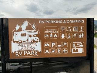 Rv Parking And Camping Wild River - Tepelenë - 0
