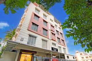 Super Townhouse Kaikhali Near Airport - 3
