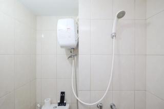 Modern Studio with Great Lake View at Springlake Summarecon Apartment By Travelio - 5