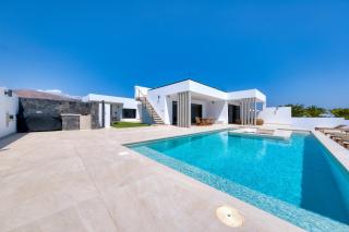 White House - Puerto Calero - 5