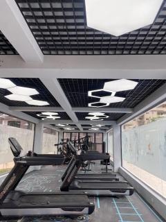 classy executive two bedroom apartment with fully equipped gym ample parking space heated swimming pool children playing ground and amazing scenic views - Nairobi - 8