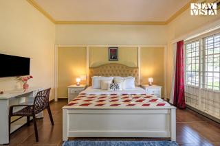 StayVista at Orchid Haven with Bonfire, Pool - Cochin - 3