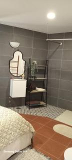 Villa ERRA & Suites Salle de Bains Privatives - - 9
