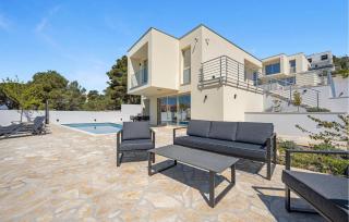 4 Bedroom Amazing Home In Zaboric - Žaborić - 5