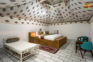 Limra Desert Camp with swimming pool - 5
