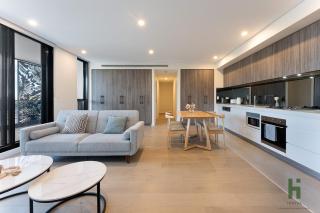 Luxury 3 Bedroom Apartment in Ryde - 6