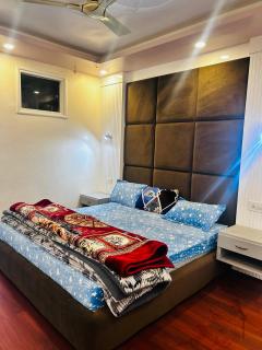 Golden Retreat - Srinagar - 8