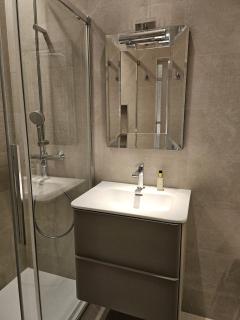 Stylish Underground Haven in Chic Salamanca - Madrid - 1